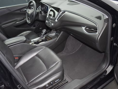 Used 2024 Chevrolet Malibu LT image 11