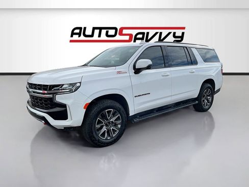 Used 2024 Chevrolet Suburban Z71 w/ Luxury Package AWD/4WD image 3