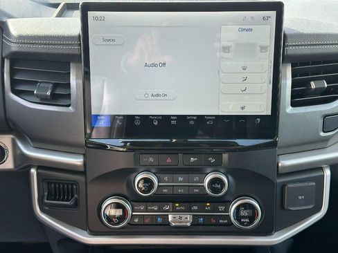 Used 2024 Ford Expedition Max XLT image 15