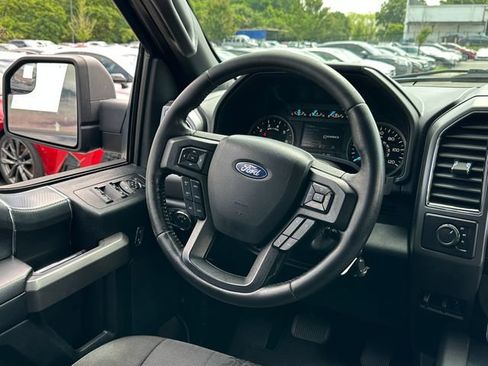 Used 2020 Ford F150 XLT w/ Equipment Group 302A Luxury AWD/4WD image 18