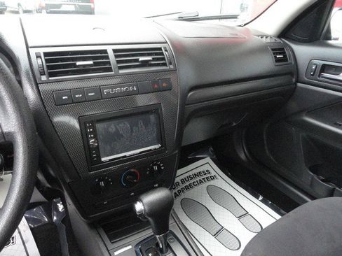 Used 2009 Ford Fusion SE image 9