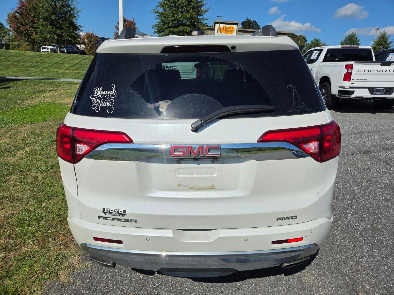 Used 2019 GMC Acadia Denali w/ Technology Package AWD/4WD image 5