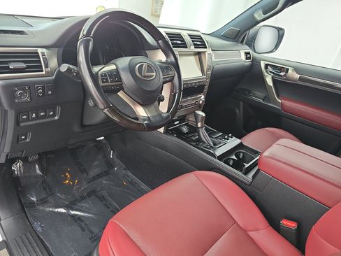 Used 2021 Lexus GX 460 Premium w/ Accessory Package AWD/4WD image 16
