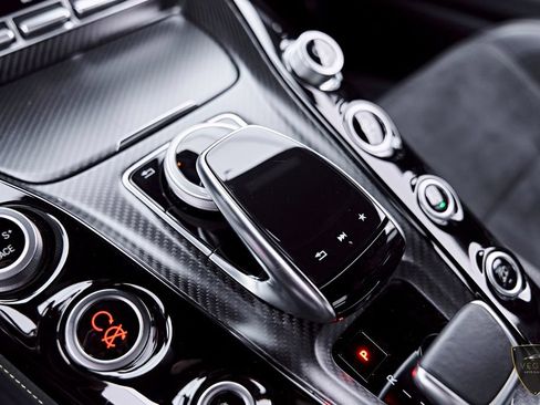 Used 2018 Mercedes-Benz AMG GT R image 75