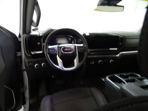 Certified 2024 GMC Sierra 1500 Elevation AWD/4WD image 5