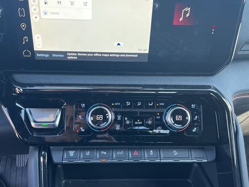 Used 2024 GMC Sierra 2500 AT4 w/ AT4 Premium Plus Package image 13