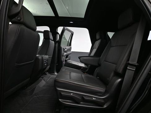 Used 2022 Chevrolet Tahoe RST w/ Luxury Package image 45