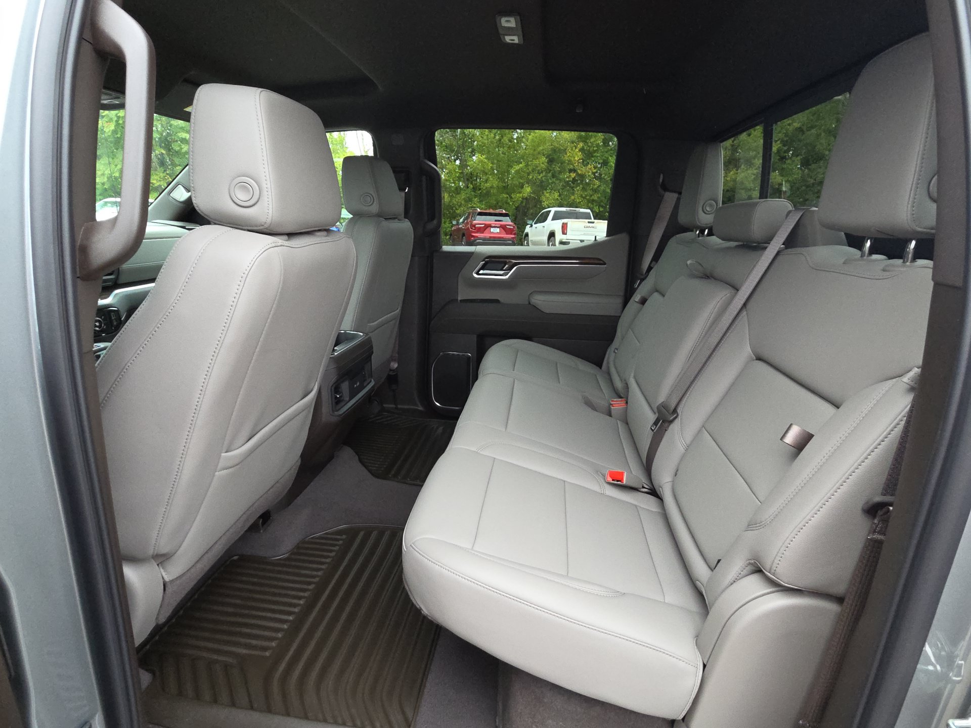 New 2026 Chevrolet Silverado 1500 RST w/ Convenience Package II AWD/4WD image 29