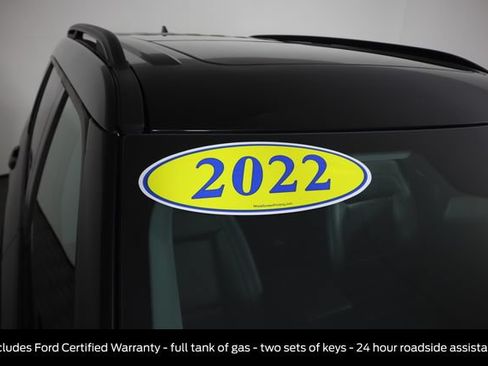 Used 2022 Ford Explorer XLT w/ Equipment Group 202A AWD/4WD image 11