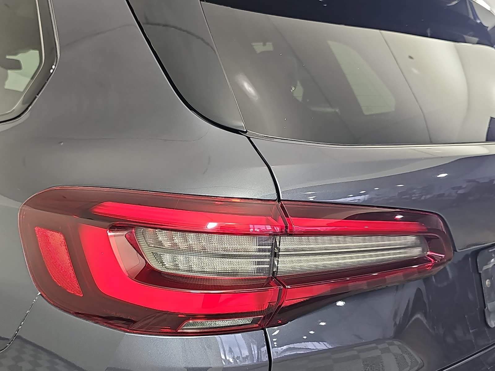 Used 2020 BMW X5 M50i w/ Executive Package AWD/4WD image 32