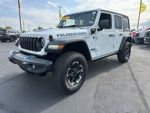 Used 2024 Jeep Wrangler Unlimited Rubicon 4xe image 17