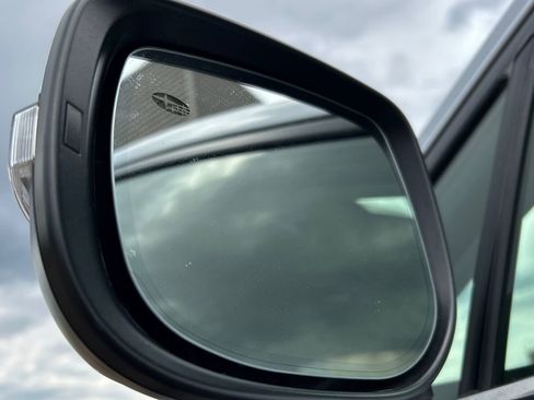 Used 2019 Subaru Crosstrek 2.0i Limited w/ Moonroof Package w/Navigation image 17