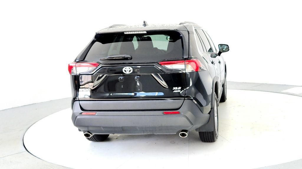 Certified 2025 Toyota RAV4 XLE AWD/4WD image 5