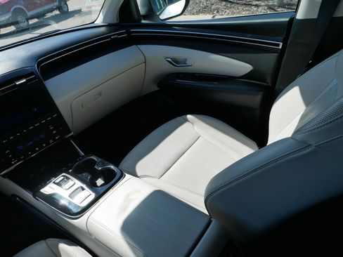 Used 2023 Hyundai Tucson Limited w/ Cargo Package image 11