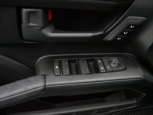 Certified 2025 Toyota 4Runner TRD Off-Road Premium image 19