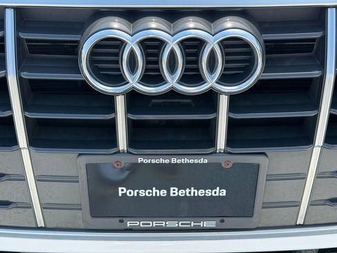 Used 2021 Audi Q5 2.0T Premium w/ Convenience Package AWD/4WD image 25