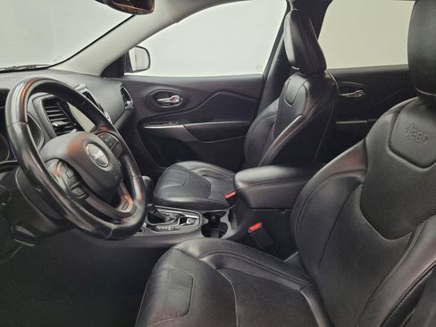 Used 2020 Jeep Cherokee Limited image 17