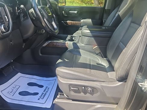 Used 2019 GMC Sierra 1500 Denali w/ Technology Package AWD/4WD image 10