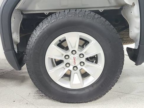 Used 2024 GMC Sierra 1500 SLE AWD/4WD image 13