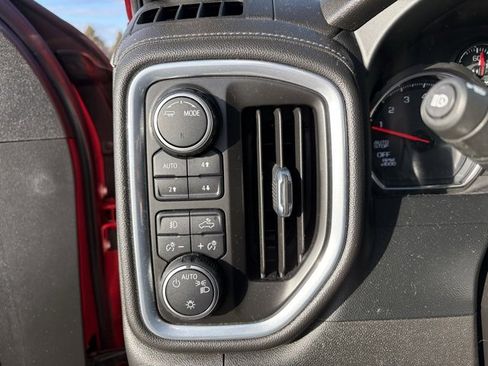 Used 2022 Chevrolet Silverado 1500 RST image 17