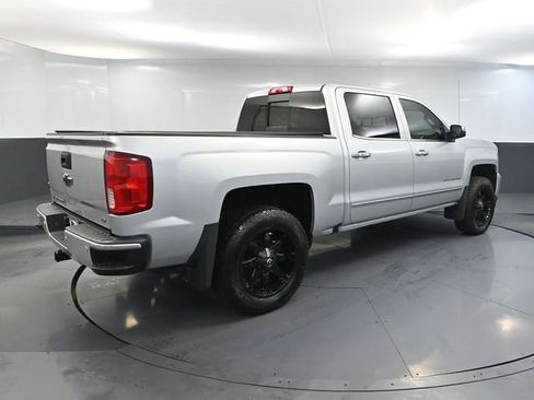 Used 2017 Chevrolet Silverado 1500 LTZ Z71 image 4