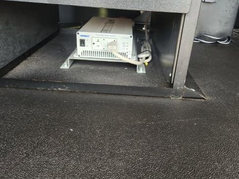 Used 2018 Ford Transit 150 XLT image 10