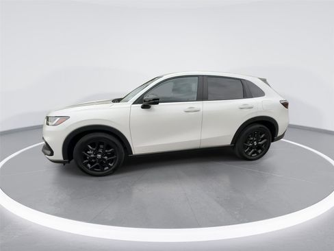 New 2025 Honda HR-V Sport image 5