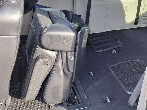 Used 2016 Chrysler Town & Country Limited w/ Trailer Tow Group image 27