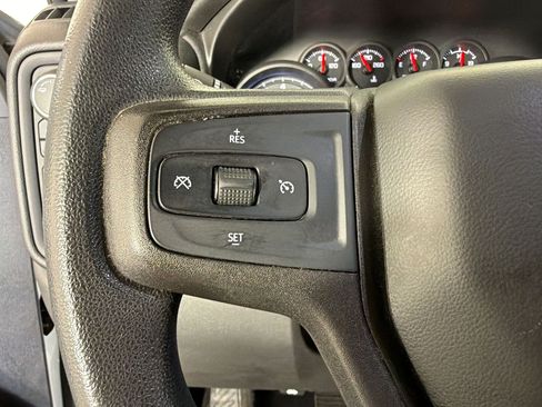 Used 2020 Chevrolet Silverado 1500 Custom w/ Custom Value Package AWD/4WD image 16