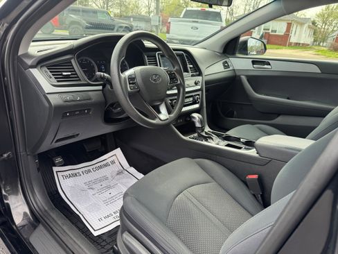 Used 2019 Hyundai Sonata SE FWD image 11