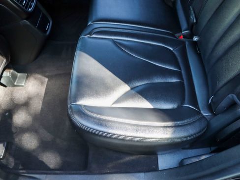 Used 2019 Lincoln Nautilus FWD image 17