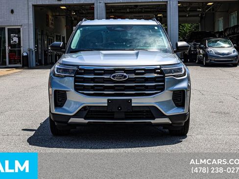 Used 2025 Ford Explorer Active image 12