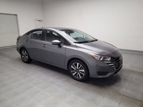 Used 2024 Nissan Versa SV FWD image 11