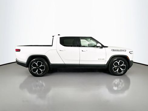 Used 2022 Rivian R1T Adventure AWD/4WD image 8