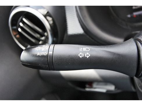 Used 2024 Nissan Kicks SV FWD image 10