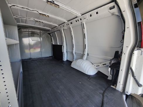Used 2023 Chevrolet Express 2500 Extended w/ Driver Convenience Package RWD image 8
