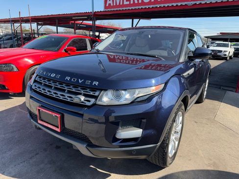 Used 2015 Land Rover Range Rover Evoque Pure image 3