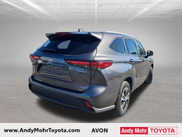Used 2023 Toyota Highlander XLE AWD/4WD image 7