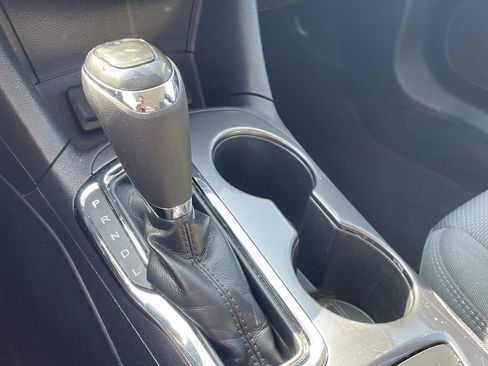 Used 2018 Chevrolet Cruze LT image 20