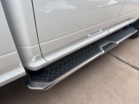 Used 2024 RAM 3500 Big Horn image 8