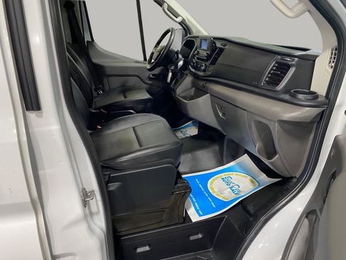 Used 2022 Ford Transit 250 Low Roof AWD image 20