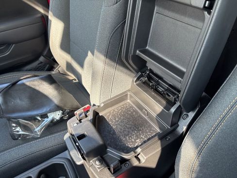 New 2025 Jeep Gladiator Willys image 30