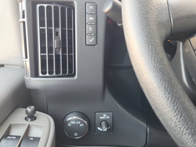 Used 2025 Chevrolet Express 3500 LS RWD image 25