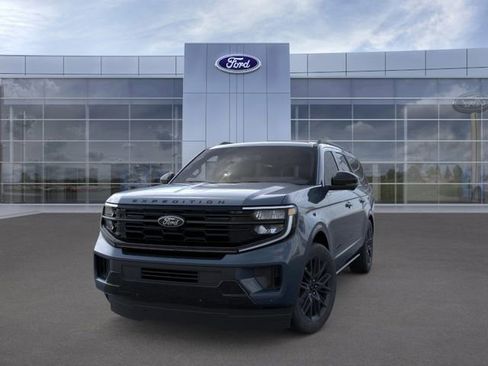 New 2026 Ford Expedition Max Platinum w/ Stealth Appearance Package AWD/4WD image 2