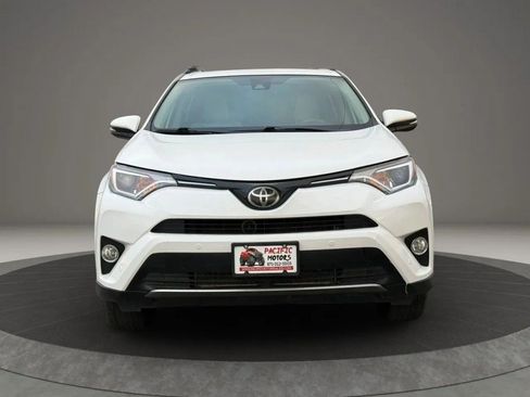 Used 2017 Toyota RAV4 XLE FWD image 5