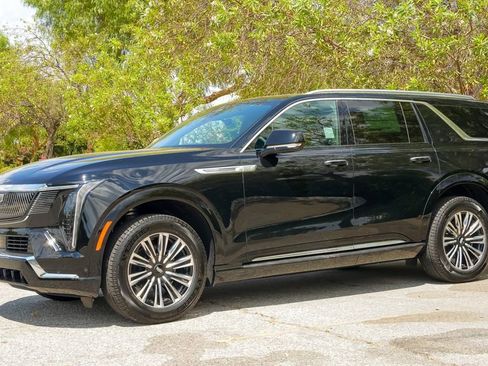 New 2026 Cadillac Escalade IQL Luxury image 8