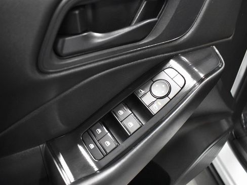 Certified 2025 Nissan Rogue S image 15