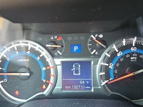 Used 2015 Toyota 4Runner SR5 Premium image 10