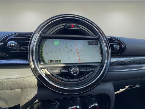 Used 2017 MINI Cooper Clubman S image 16