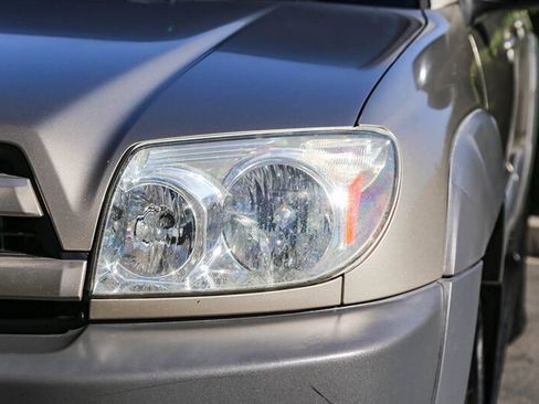 Used 2003 Toyota 4Runner SR5 image 5